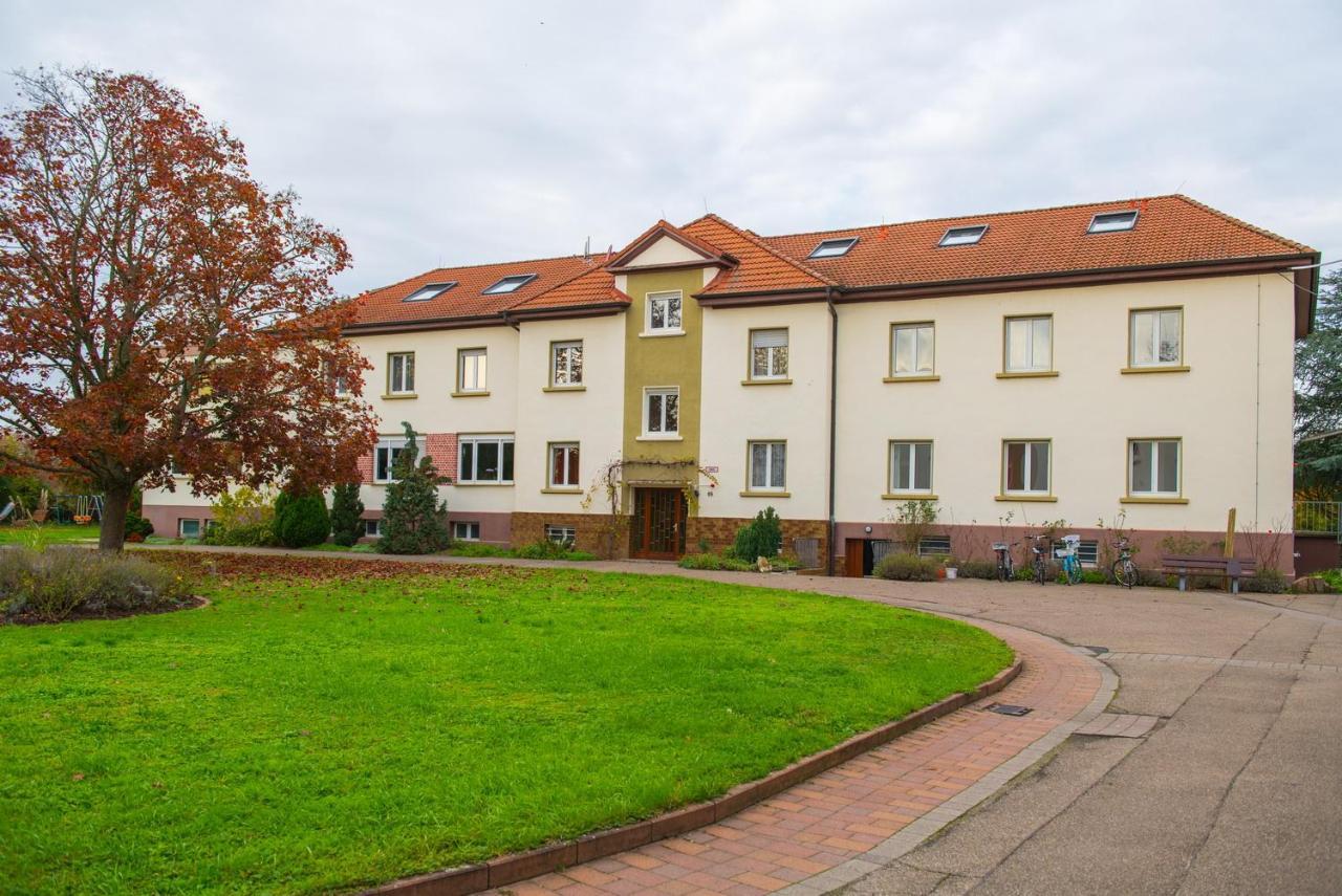 Neustadt an der Weinstraße Christliche Gaestehaeuser Weinstrasse מראה חיצוני תמונה